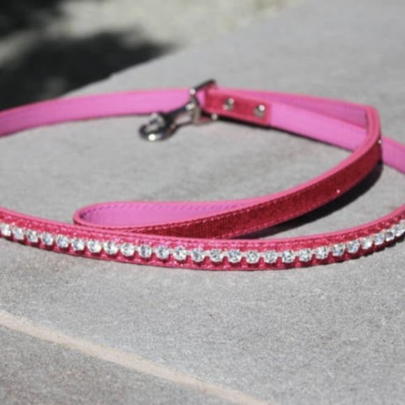 Runway Ready - Glammed Out Pet Leash - Picture 8 of 10